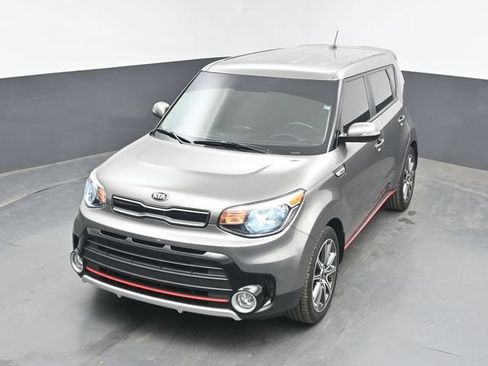 Used 2019 Kia Soul ! FWD image 15