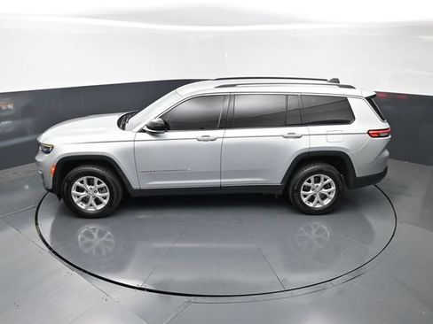 Used 2023 Jeep Grand Cherokee L Limited AWD/4WD image 23