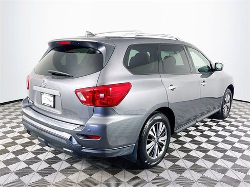 Used 2020 Nissan Pathfinder S image 8