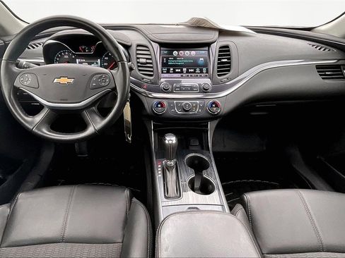 Used 2016 Chevrolet Impala LT w/ Convenience Package image 8