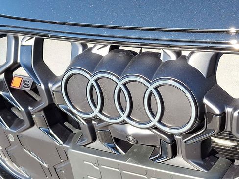 Used 2026 Audi SQ5 Premium Plus AWD/4WD image 23