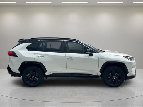 Used 2019 Toyota RAV4 XSE AWD/4WD image 6
