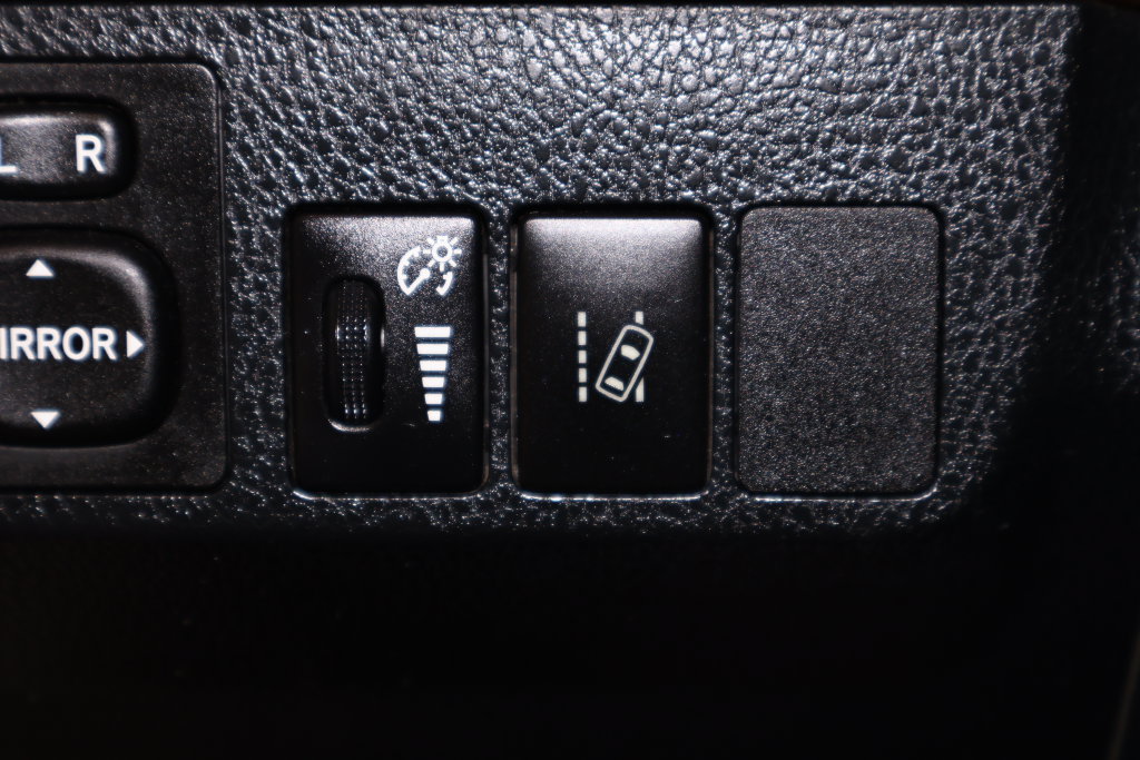 Used 2018 Toyota RAV4 Limited w/ All Weather Liner Package AWD/4WD image 27