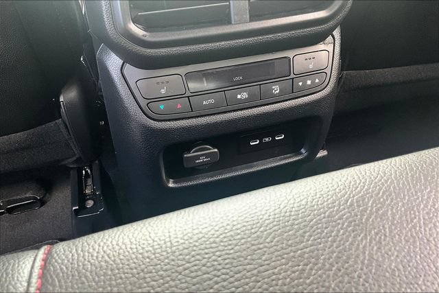 Used 2026 Honda Ridgeline Black Edition image 17