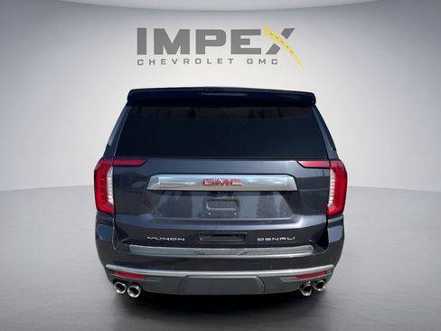 Used 2023 GMC Yukon Denali w/ Advanced Technology Package AWD/4WD image 4