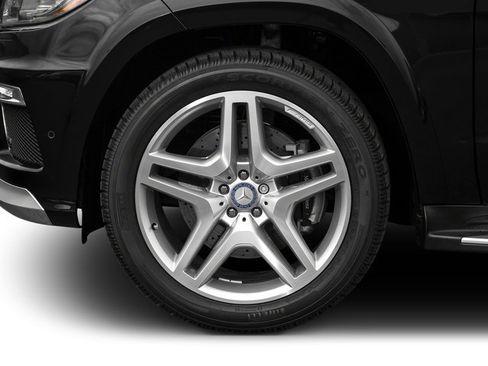 Used 2016 Mercedes-Benz GL 550 4MATIC image 11