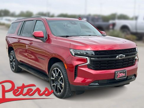 Used 2024 Chevrolet Suburban RST w/ Max Trailering Package AWD/4WD image 1