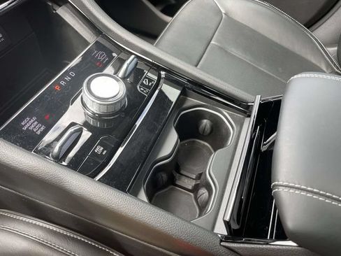 Used 2023 Jeep Grand Cherokee Overland AWD/4WD image 37