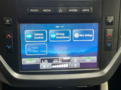 Used 2025 Subaru Forester AWD/4WD image 15