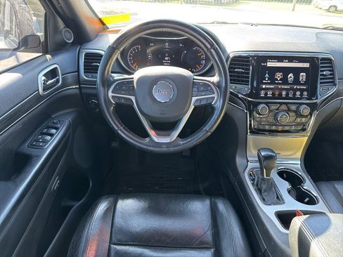 Used 2019 Jeep Grand Cherokee Limited w/ Luxury Group II image 11