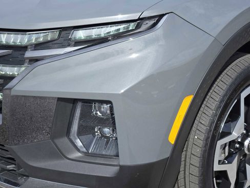 Certified 2023 Hyundai Santa Cruz Limited AWD/4WD image 9