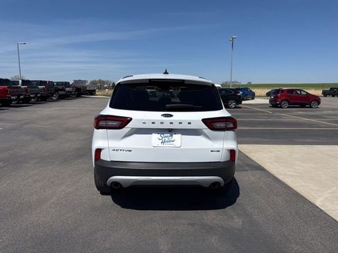Used 2025 Ford Escape Active AWD/4WD image 4