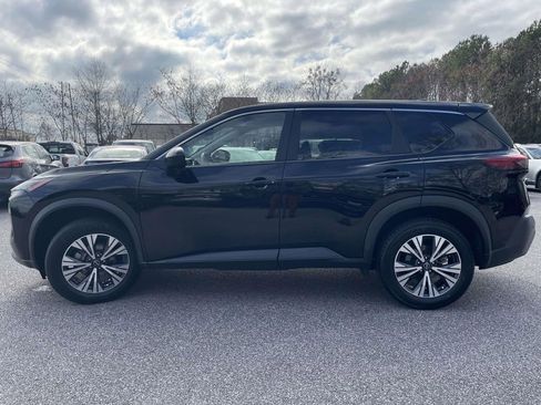 Used 2023 Nissan Rogue SV image 6