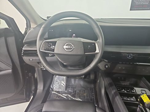 Certified 2025 Nissan Murano SV AWD/4WD image 15