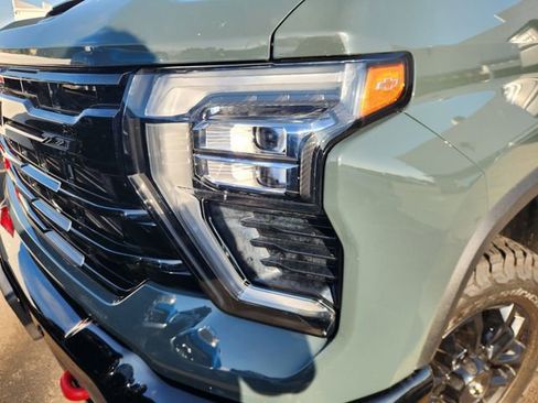 Used 2025 Chevrolet Silverado 2500 LT w/ Trail Boss Package AWD/4WD image 6
