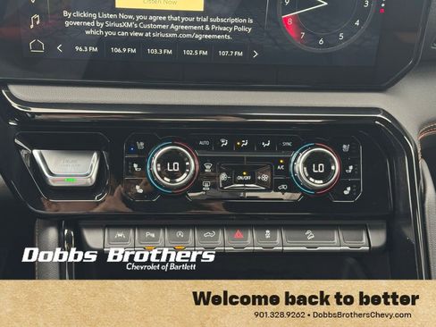 Used 2025 GMC Sierra 1500 AT4 image 28