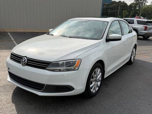 Used 2014 Volkswagen Jetta SE FWD image 1