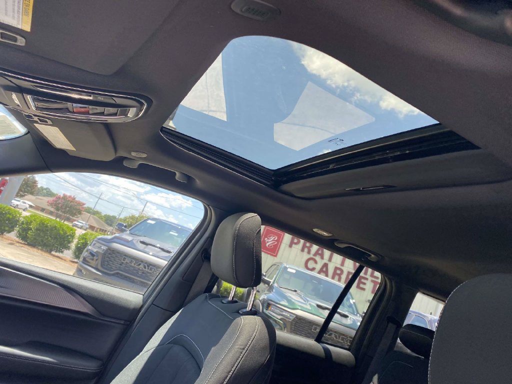 New 2026 Jeep Grand Cherokee Laredo X RWD image 46