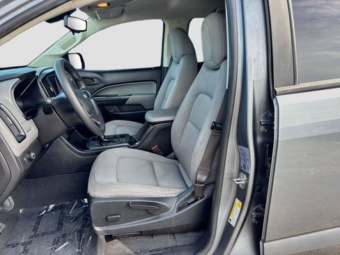 Used 2021 Chevrolet Colorado W/T w/ WT Convenience Package RWD image 19
