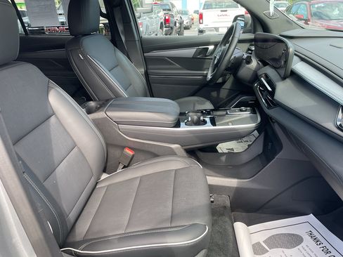 Certified 2026 Buick Enclave Preferred FWD image 13