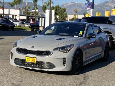Used 2020 Kia Stinger GT1 image 8