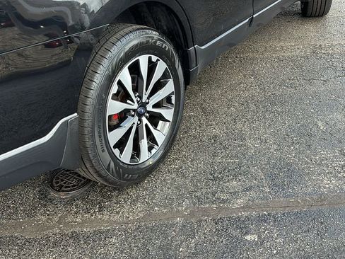 Used 2017 Subaru Outback 2.5i Limited image 8