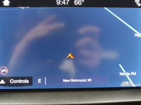 Certified 2019 Ford F150 XLT w/ Equipment Group 302A Luxury image 3