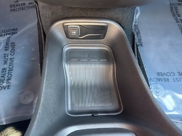 New 2027 Chrysler Pacifica Select FWD image 25