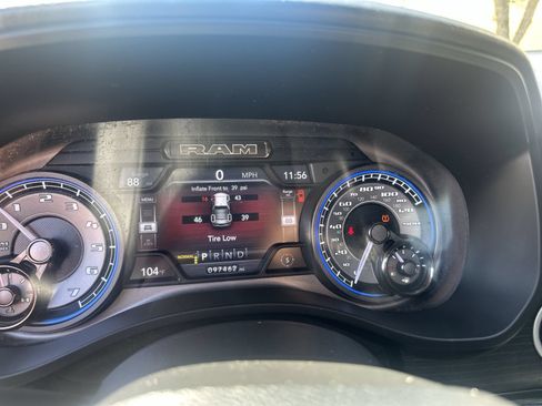 Used 2022 RAM 1500 Limited RWD image 11