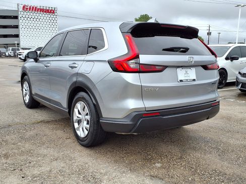 Used 2025 Honda CR-V LX image 3