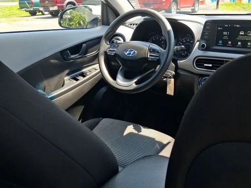Used 2021 Hyundai Kona SE AWD/4WD image 31