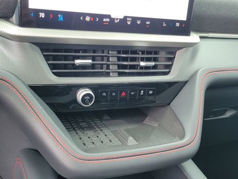 Certified 2025 Ford Explorer ST AWD/4WD image 28