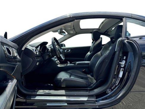 Used 2016 Mercedes-Benz SL 400 image 19