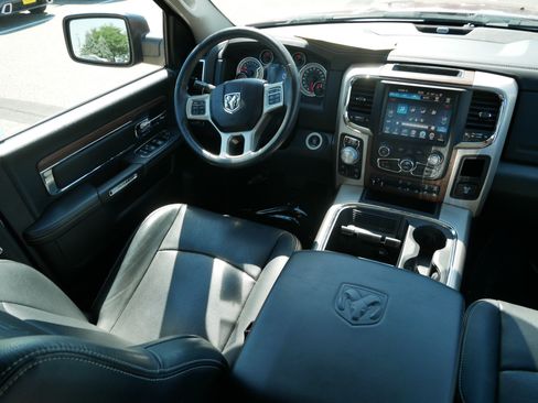 Used 2016 RAM 1500 Laramie w/ Convenience Group AWD/4WD image 9