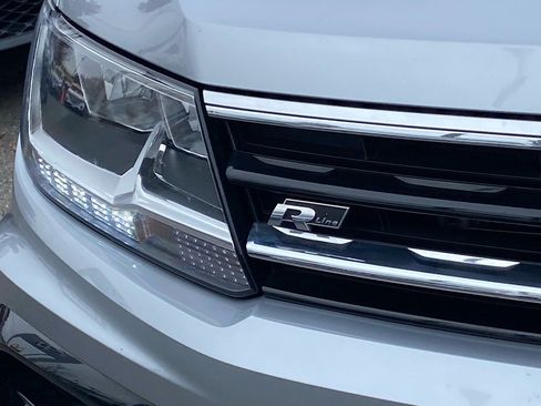 Certified 2021 Volkswagen Tiguan SE R-Line w/ 3rd Row Seat Package image 6