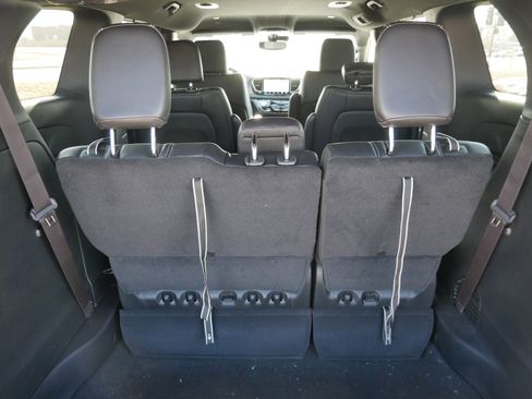 New 2026 Chrysler Pacifica Select image 11