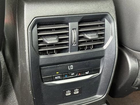 Used 2024 BMW 330i Sedan image 14