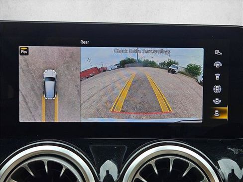 Certified 2023 Mercedes-Benz GLB 250 image 13