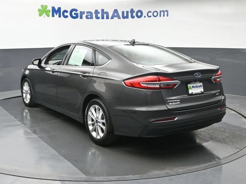 Used 2019 Ford Fusion SE FWD image 22