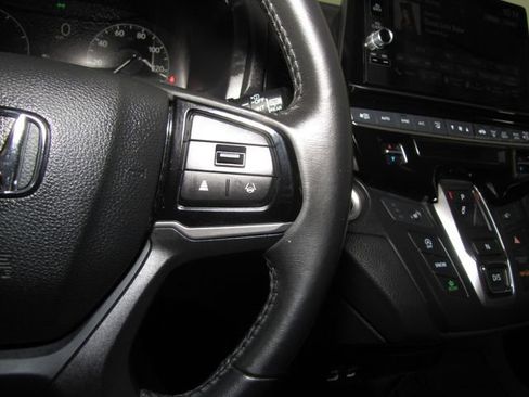 Certified 2025 Honda Odyssey EX-L image 6
