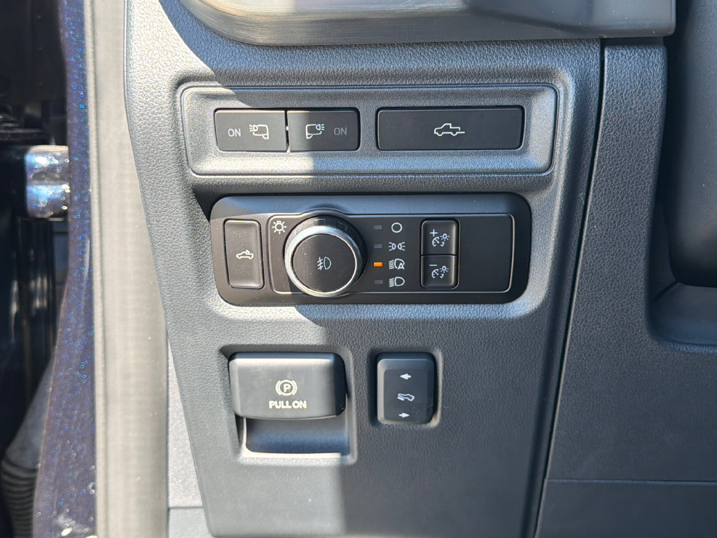 Used 2023 Ford F150 Lariat w/ Equipment Group 502A High AWD/4WD image 32