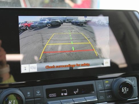 Used 2024 Toyota Grand Highlander XLE image 26