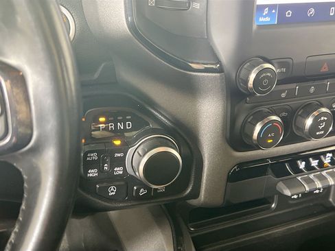 Used 2022 RAM 1500 Big Horn w/ Built-to-serve Edition image 16