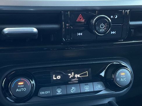 New 2026 Nissan Kicks SV image 32