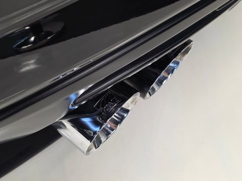 Used 2021 Chevrolet Camaro ZL1 RWD image 63