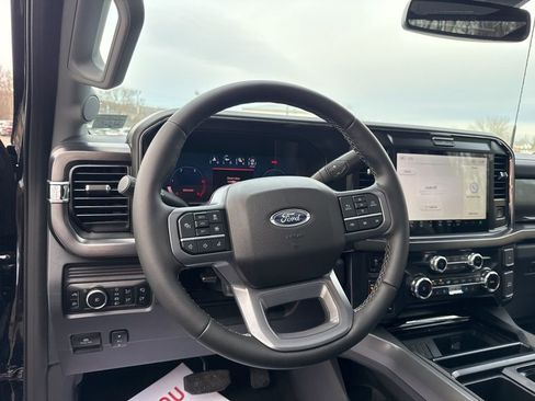 New 2026 Ford F250 Lariat w/ Black Appearance Package image 18