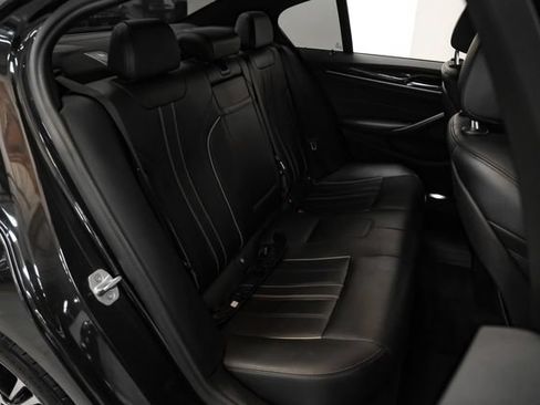 Used 2018 BMW 540i RWD image 34