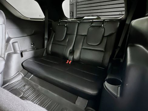 Used 2020 Ford Explorer Limited image 29