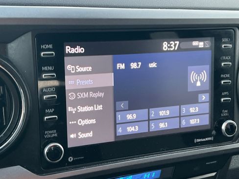 Used 2021 Toyota Tacoma TRD Off-Road image 19