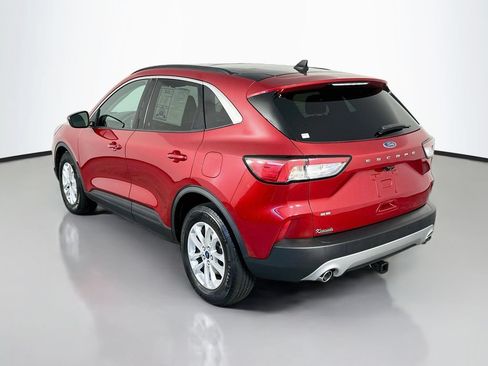 Used 2021 Ford Escape SE w/ Convenience Package FWD image 5